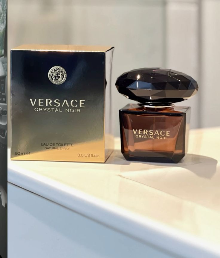 Versac£ Crystal Noir