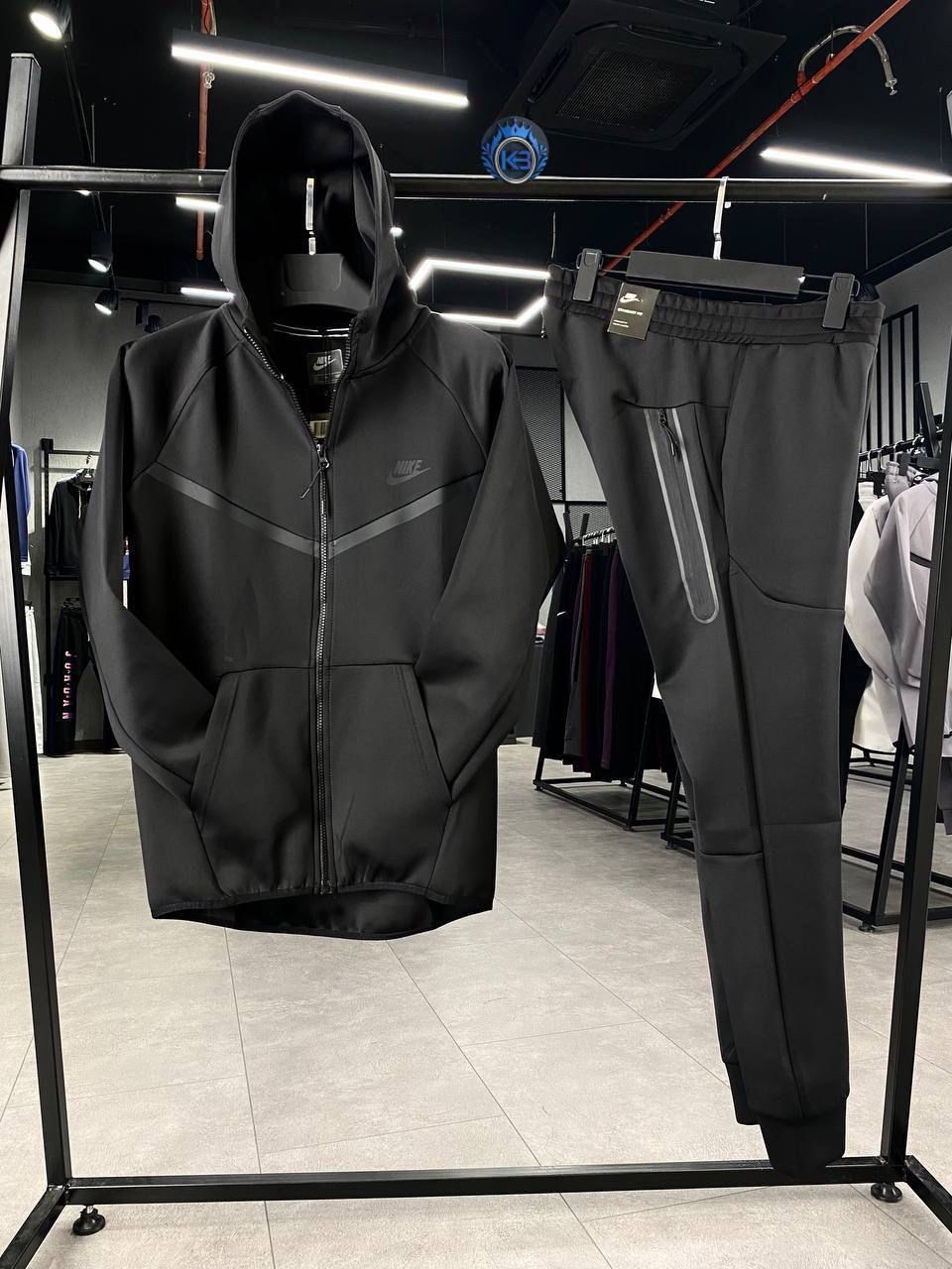 Nike Kapüşon Fermuarlı Bay Takım