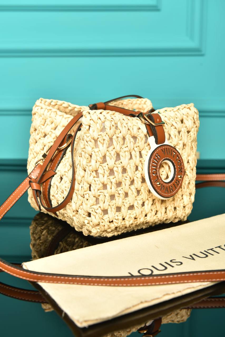 LV Neo Purse Çanta