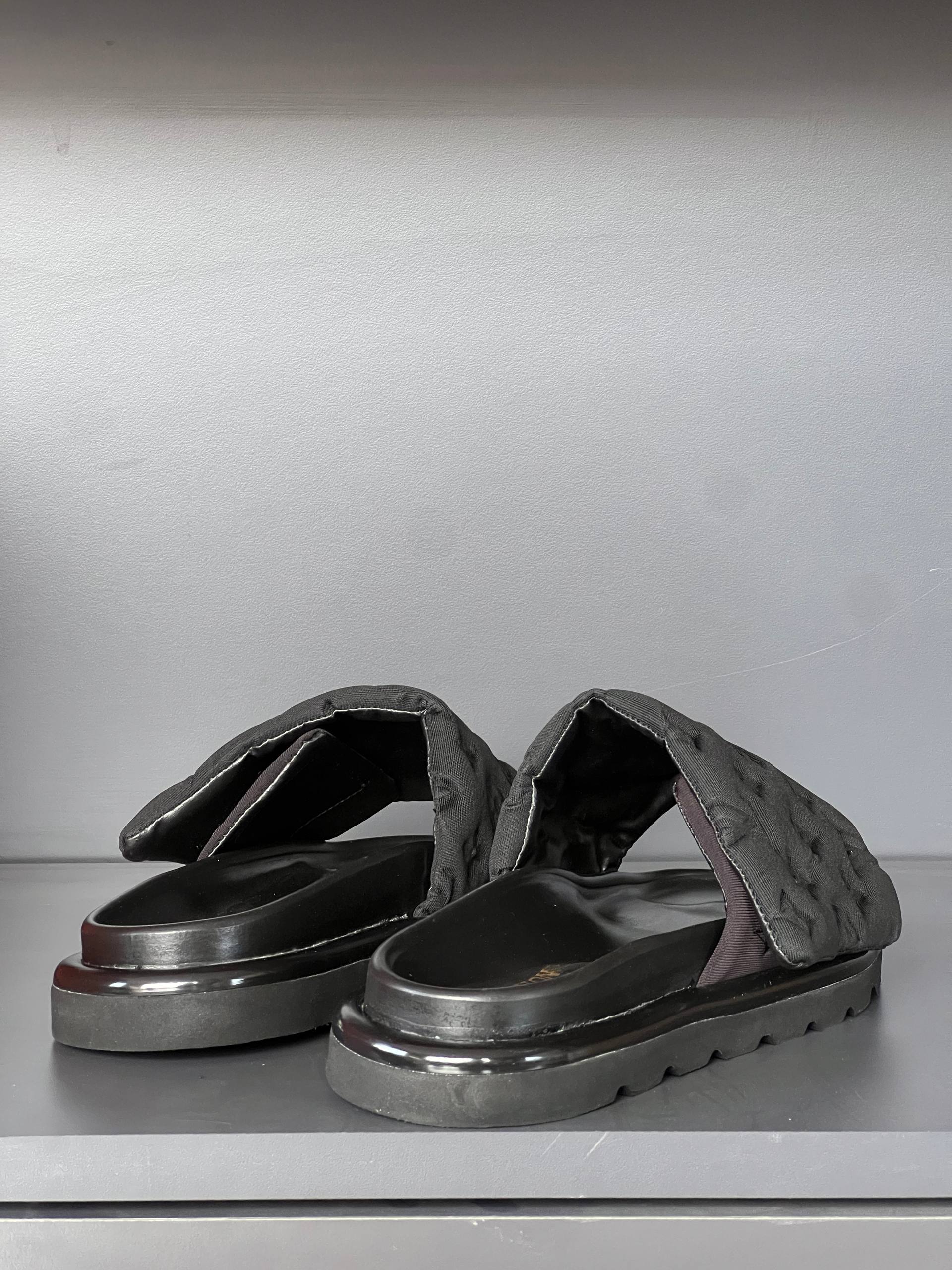 LV Slippers Bayan Terlik