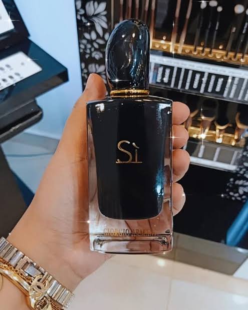 Arm. Si Black İntense