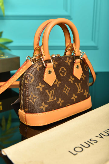 LV Nano Alma Çanta İthal