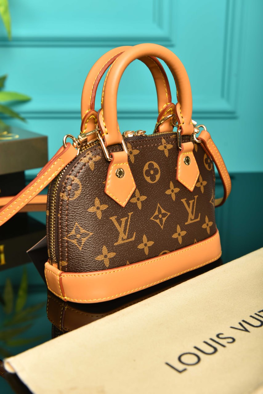 LV Nano Alma Çanta İthal