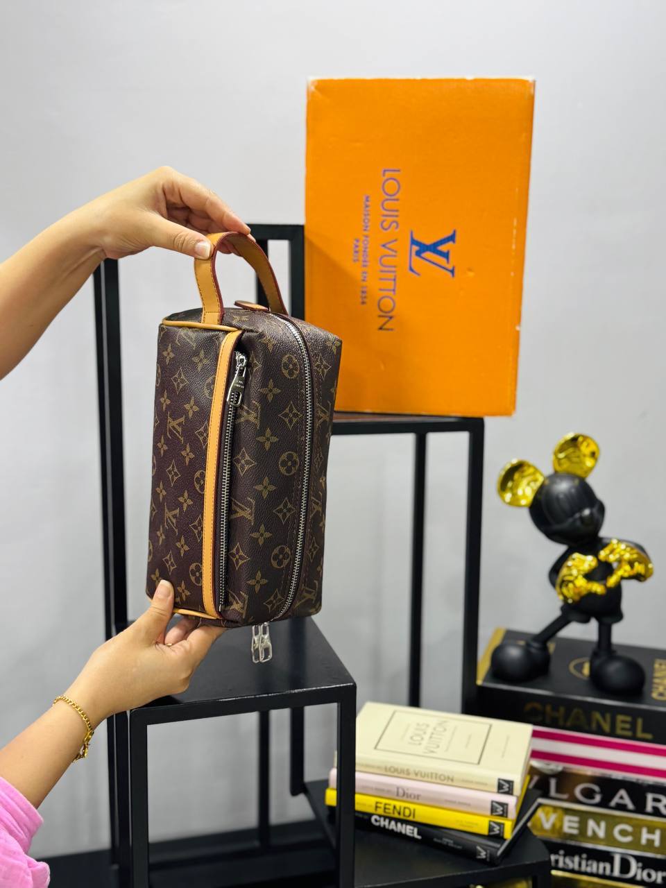 LV Erkek Traşlık / El Çantası