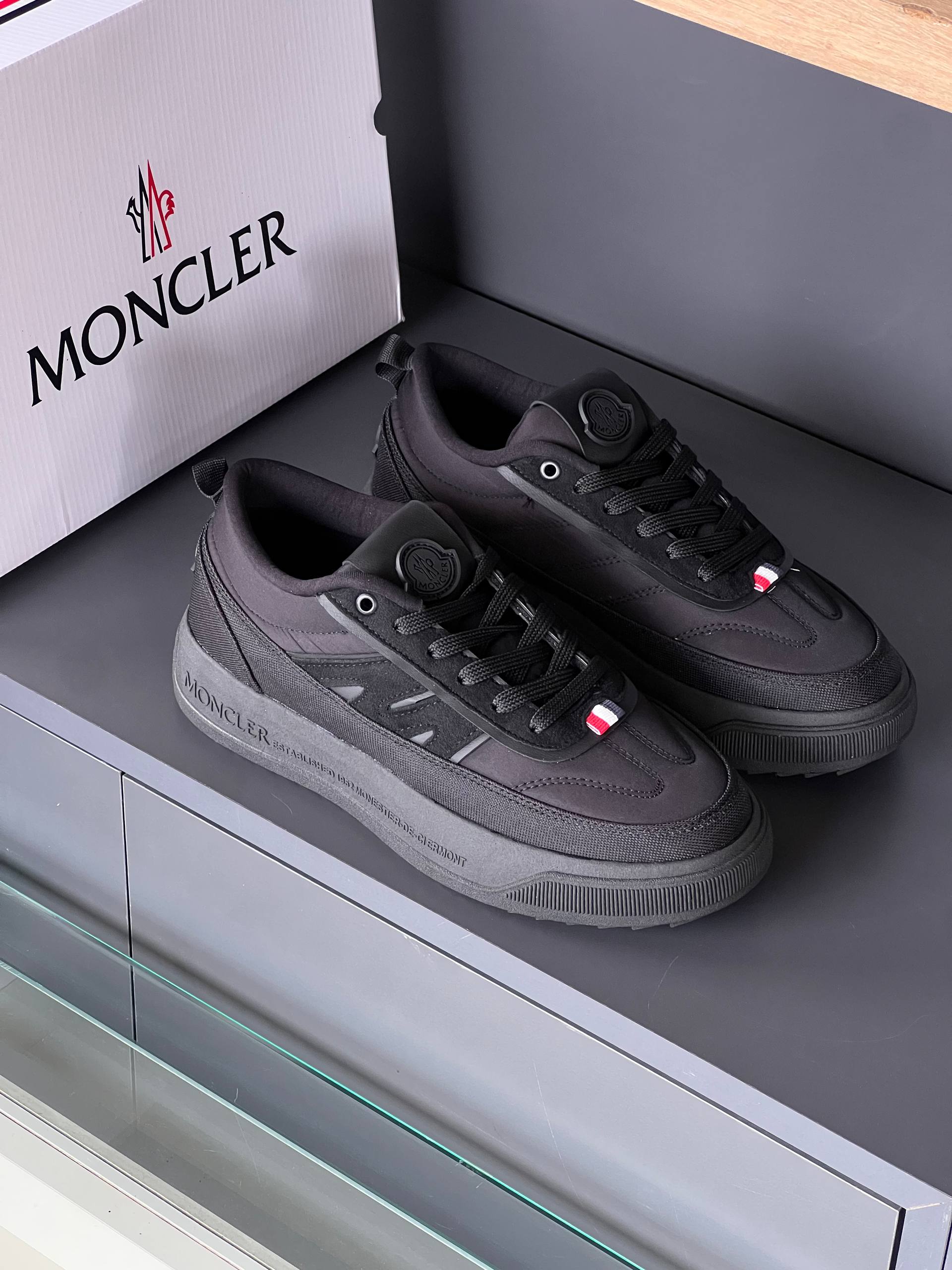 Moncl£r Ayakkabı Bay