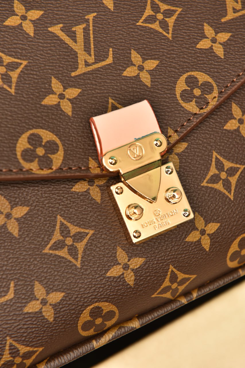 LV Metis Pochette İthal Çanta