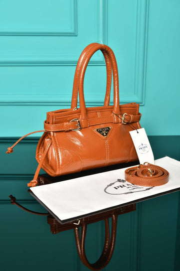 Prad@ Bonnie Leather Çanta