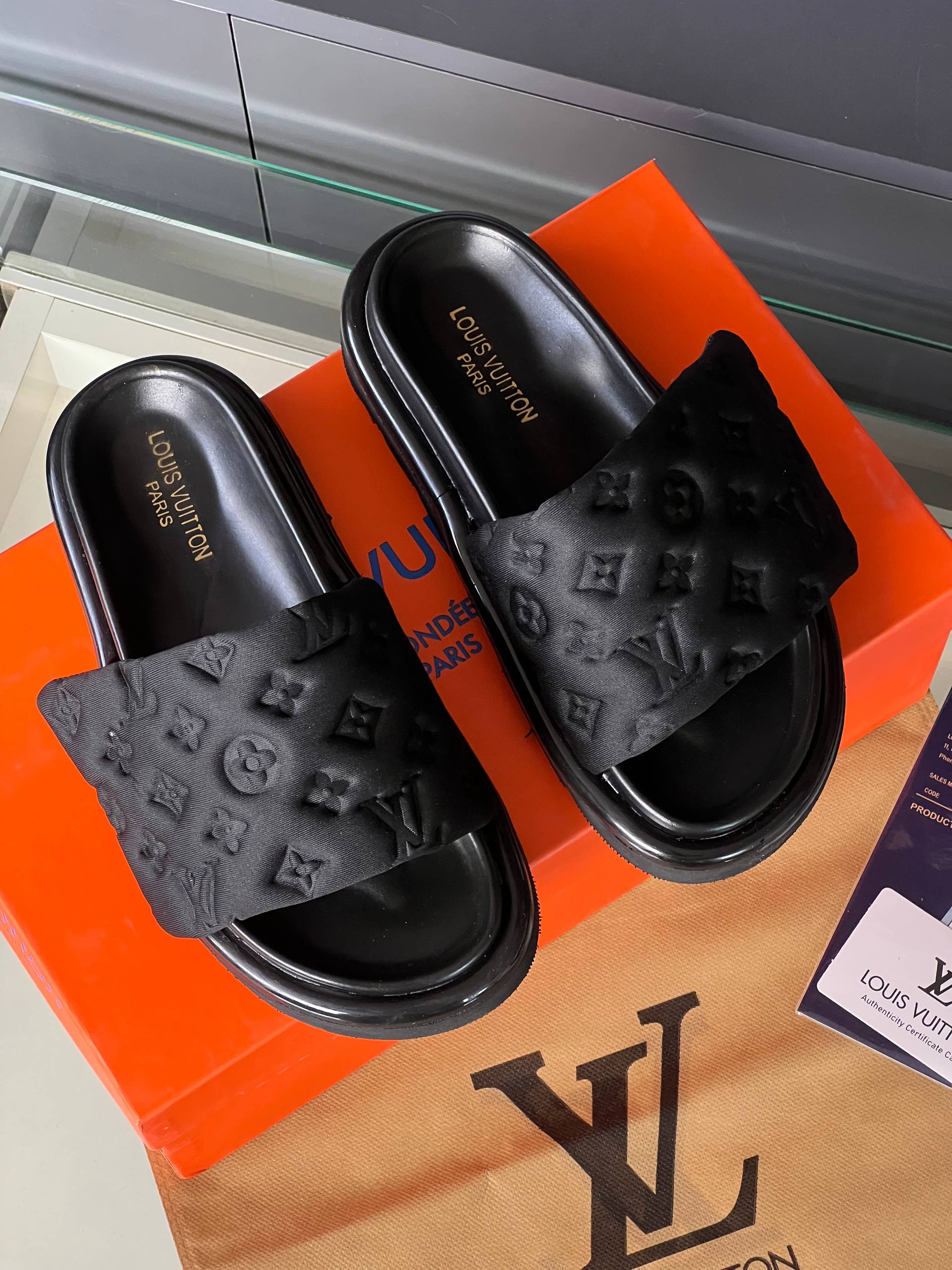 LV Slippers Bayan Terlik