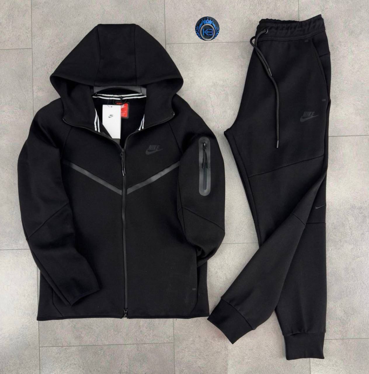 Nike Kapüşon Fermuarlı Bay Takım