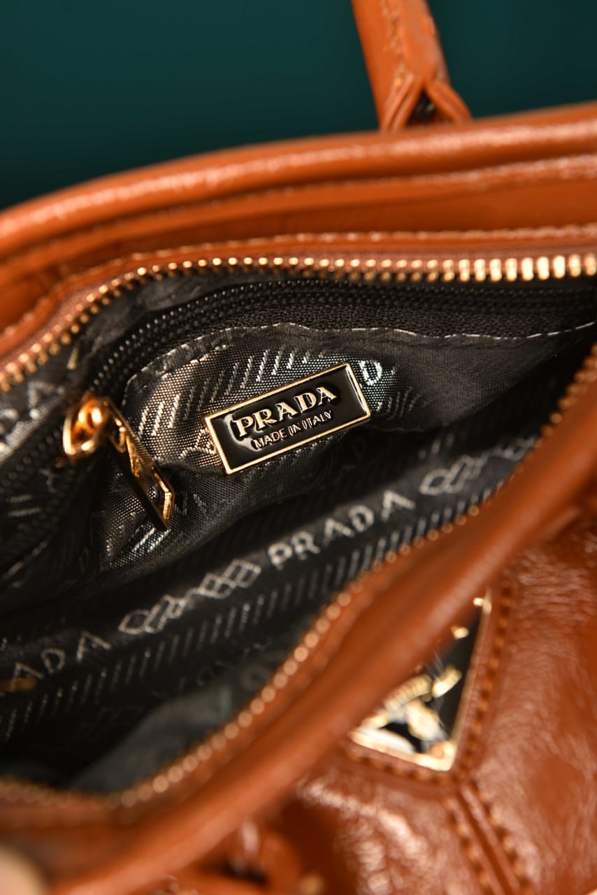 Prad@ Bonnie Leather Çanta