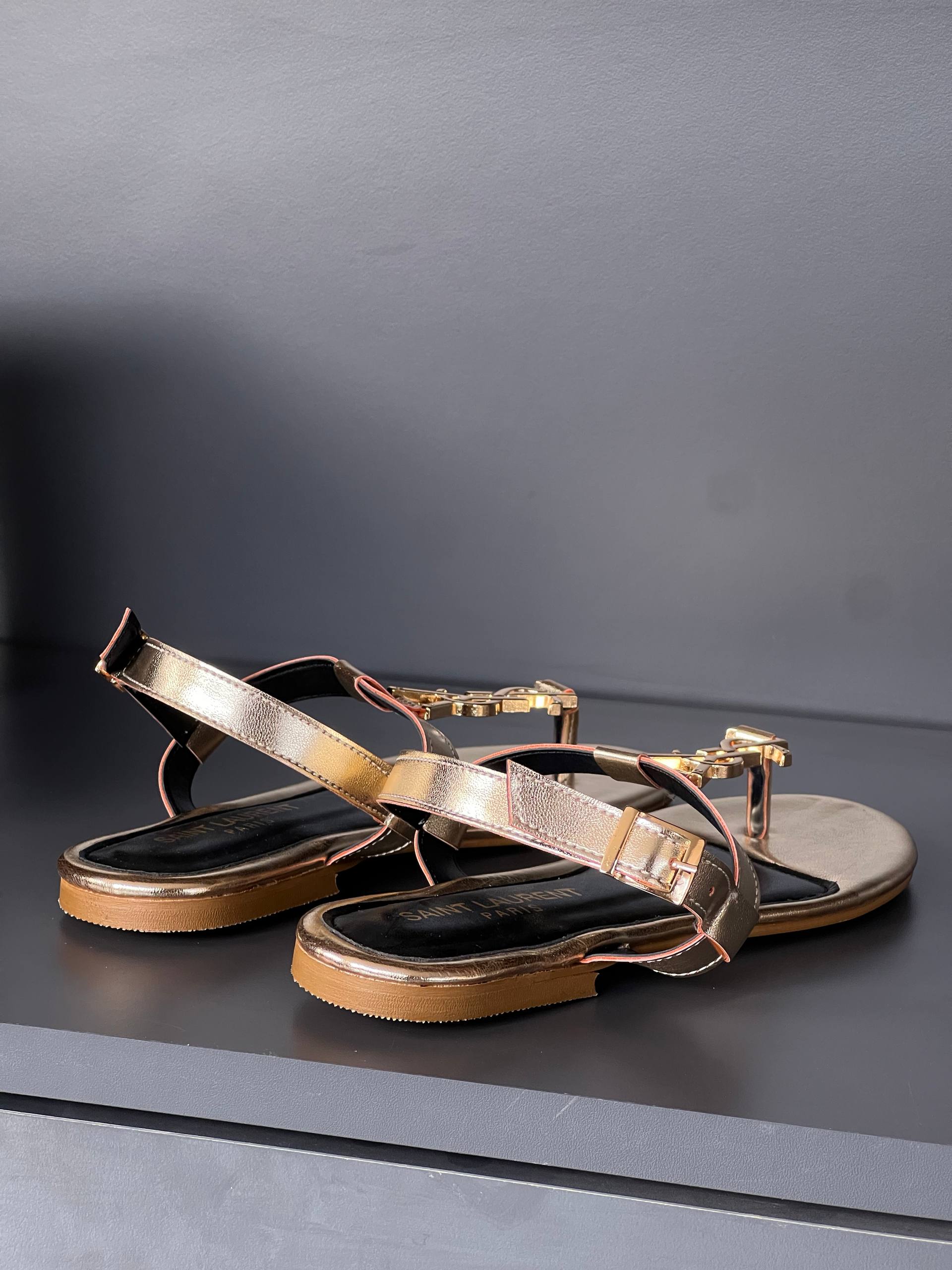 YSL Sandalet Yeni Sezon